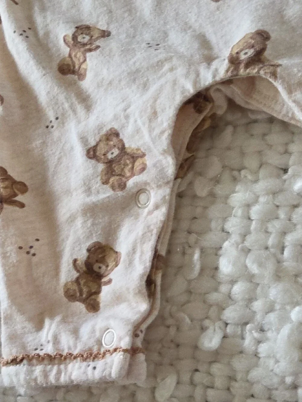 Alberta Cream baby romper with Brown Bear Print 0-3 m